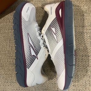 Women’s size 9 maroon, grey, and white altra running shoes